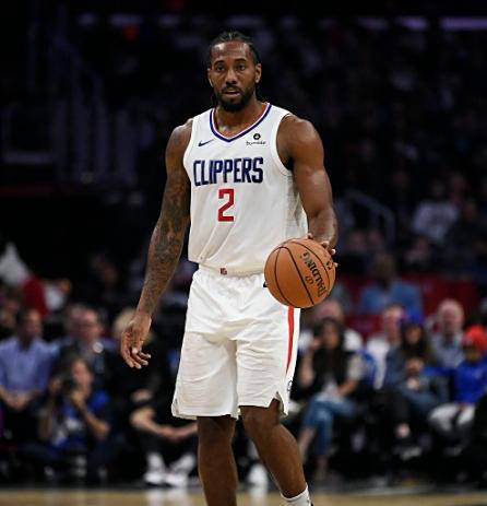 官方：恰尔汗奥卢手腕受伤退出土耳其大名单，不会出战西班牙（土耳其队官方：恰尔汗奥卢因手腕伤势退队，缺席对阵西班牙）