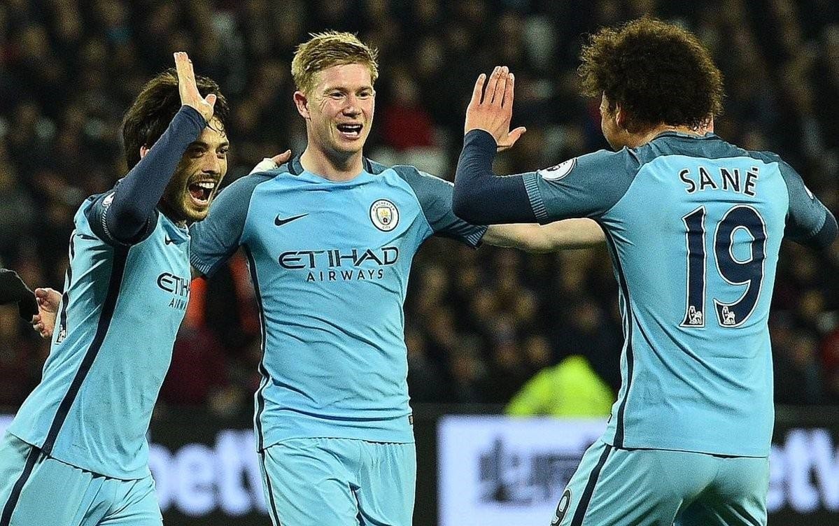 世体：巴黎关注巴萨B队队长科尔特斯，巴萨可与他续约至后年（世体：巴黎有意巴萨B队长科尔特斯，巴萨可选择将其合同续至后年）