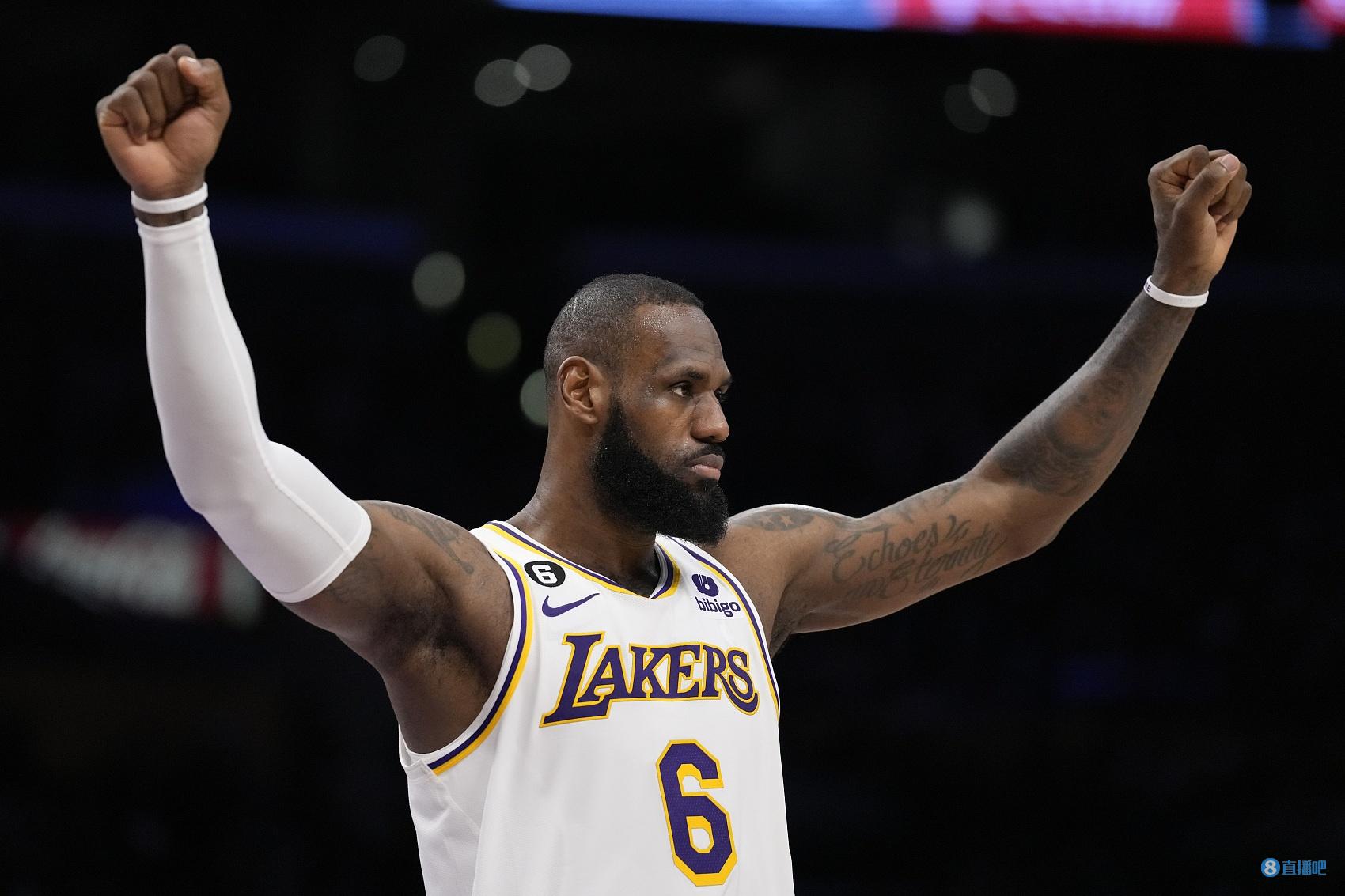 五粮液全球发售世界杯官方联名产品，打造中国白酒国际化“品效合一”新样本（五粮液世界杯官方联名全球发售，树立中国白酒出海“品效合一”新标杆）