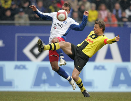 杜兰特28+4+8一战造两大纪录，申京缺阵阿门砍31分，火箭大胜太阳（杜兰特28分4板8助写两项纪录，申京缺席阿门轰31分，火箭轻取太阳）