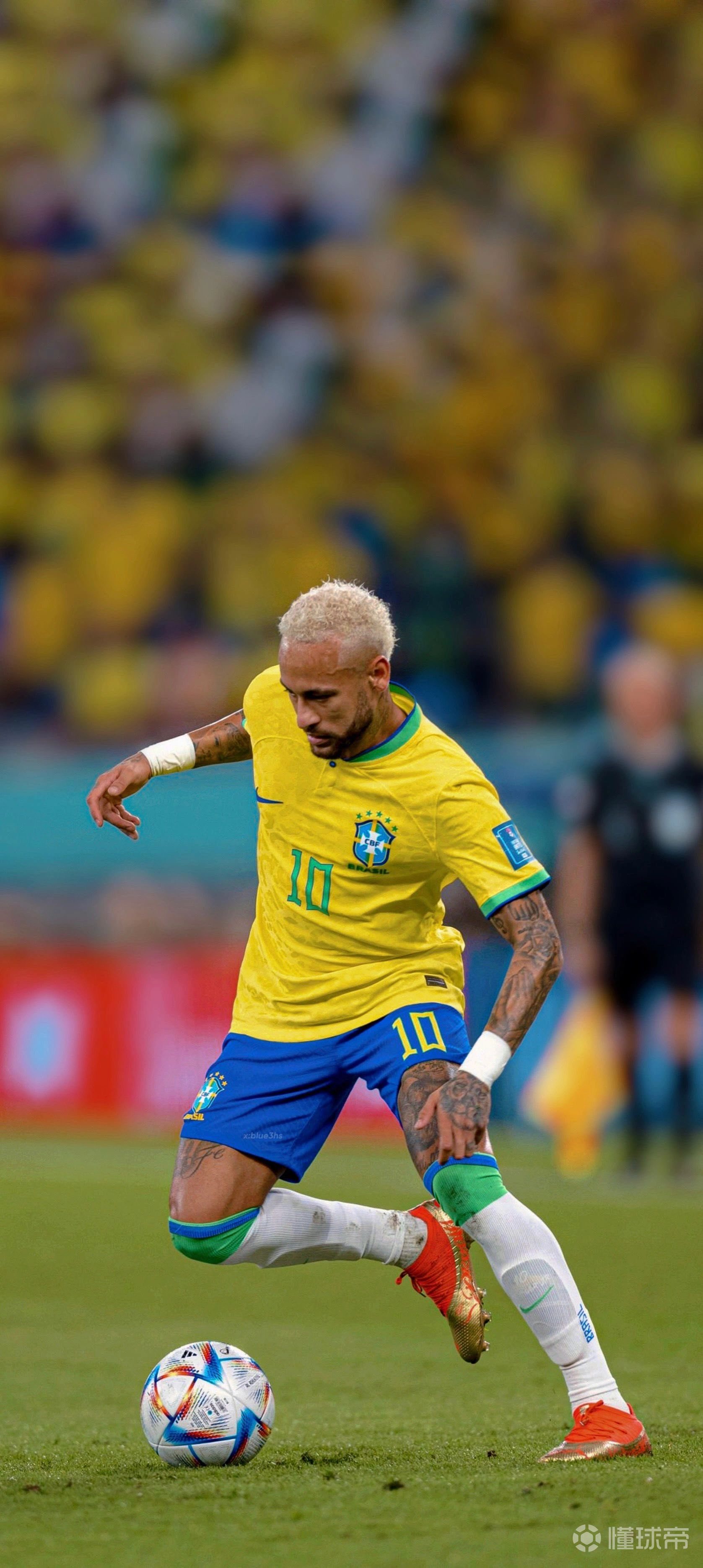 比萨拉赫水平低的球员早就被踢出局了但内维尔接受了利物浦爆发（水平不及萨拉赫的球员早已出局，内维尔承认利物浦迎来爆发）