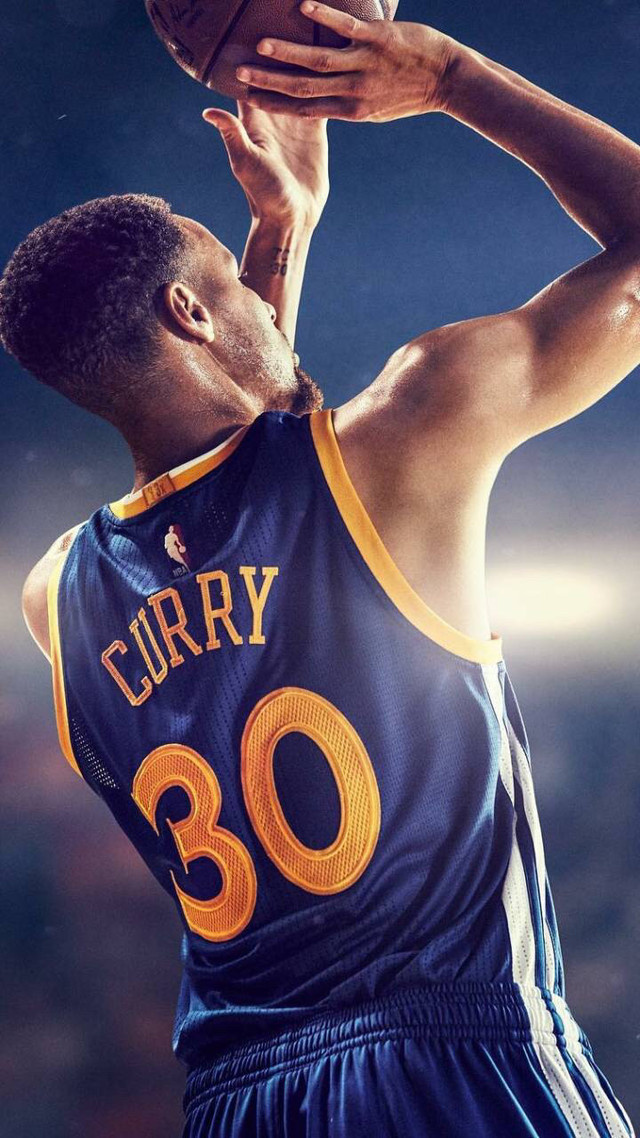 陈威神勇扑救助上海海港避免惨败（陈威连番神扑力挽狂澜，上海海港逃过大败）