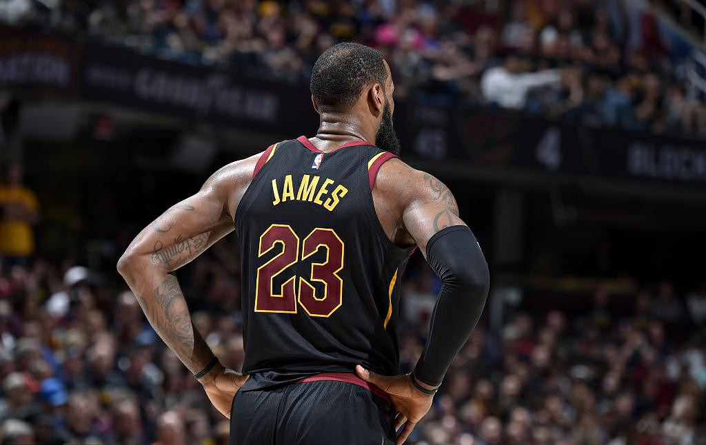 队报：吉达联合打算在世界杯后招募德尚，后者不排除执教可能（队报：吉达联合拟在世界杯后邀德尚执教，德尚对执教持开放态度）