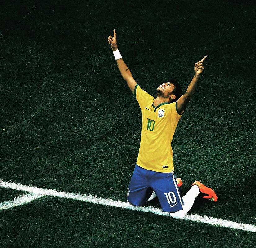 国安备战足协杯决赛，法比奥入选，韩佳奇随队助战，球队士气高昂。